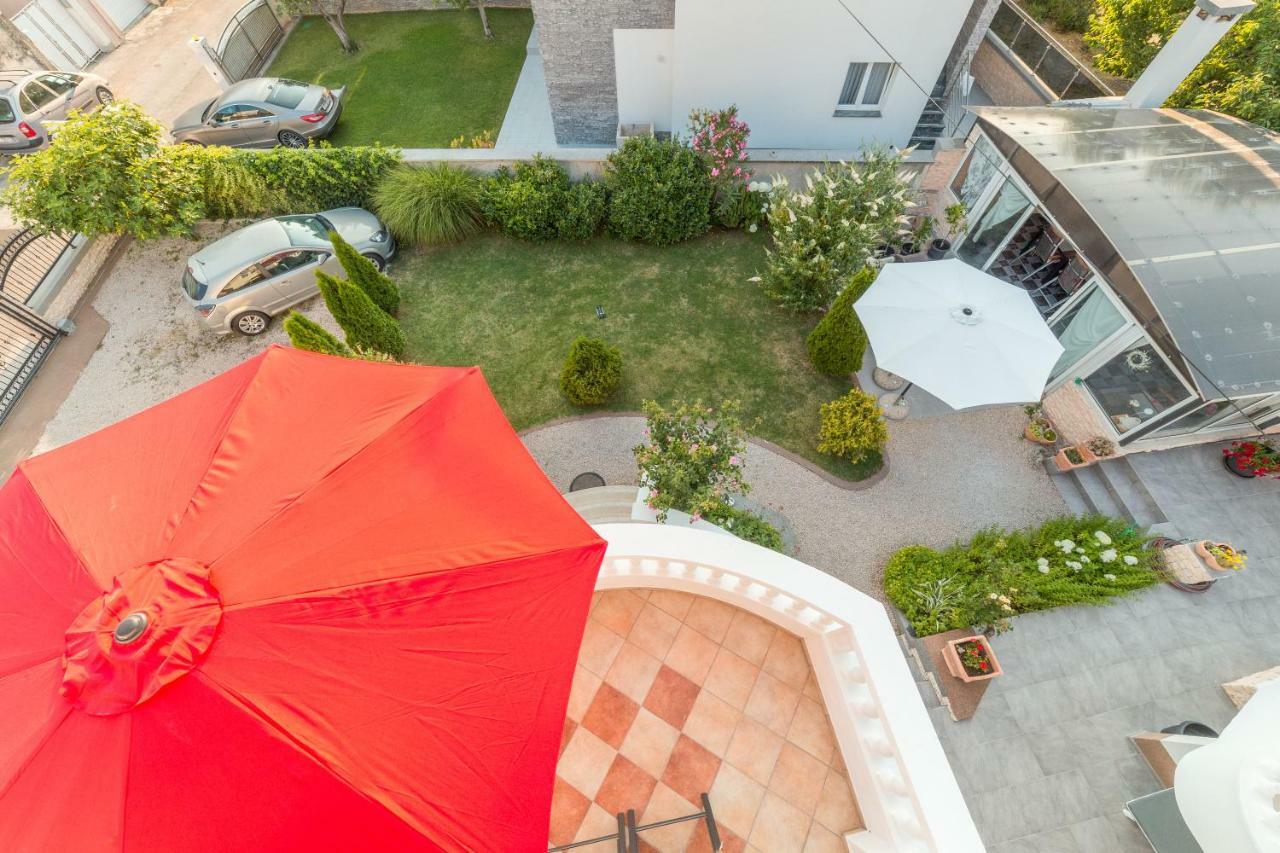 וודיצה Apartments Lipic מראה חיצוני תמונה